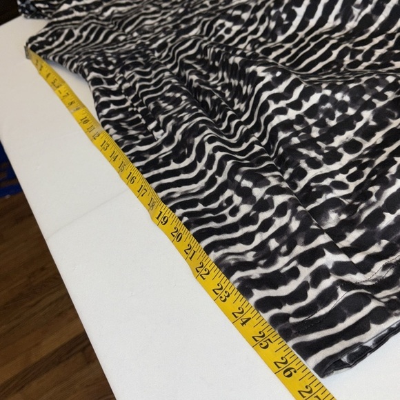 Calvin Klein dress below knee length deep V-neckline sleeveless reptile print 14 - Picture 2 of 11